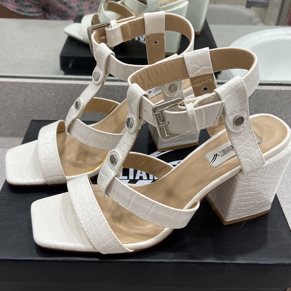Women white sandals block heels